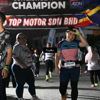 Runner Photo 7687772