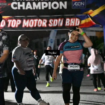 Runner Photo 7687775
