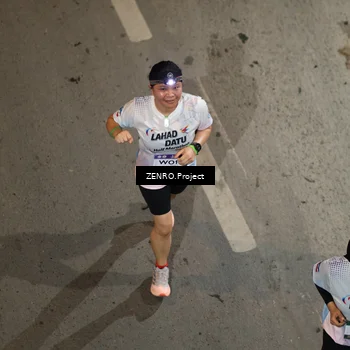 Runner Photo 7687785