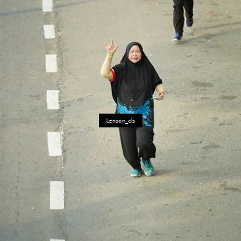 Runner Photo 7687794