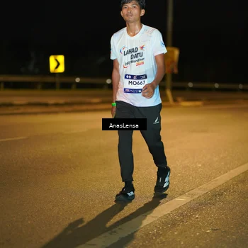 Runner Photo 7687802
