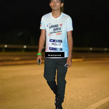 Runner Photo 7687809