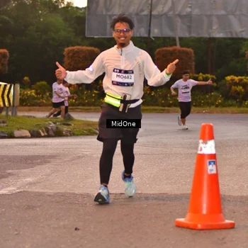 Runner Photo 7687825