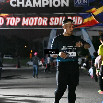 Runner Photo 7687851