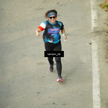 Runner Photo 7687852