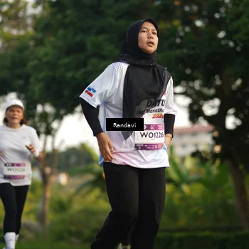 Runner Photo 7687859