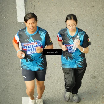Runner Photo 7687861