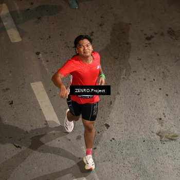 Runner Photo 7687870