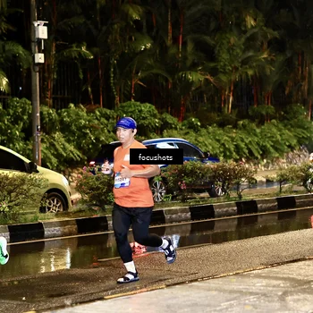 Runner Photo 7687886