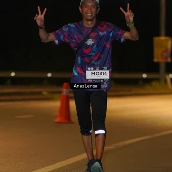 Runner Photo 7687890