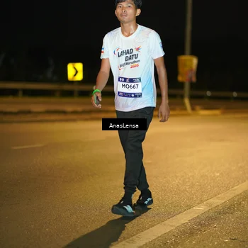 Runner Photo 7687896