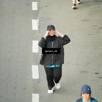 Runner Photo 7687897