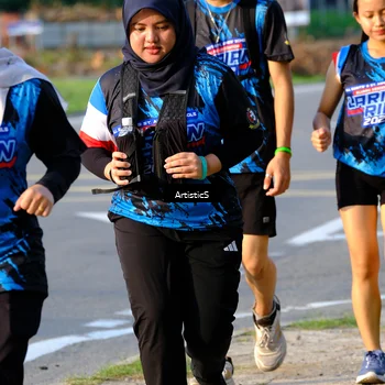 Runner Photo 7687905
