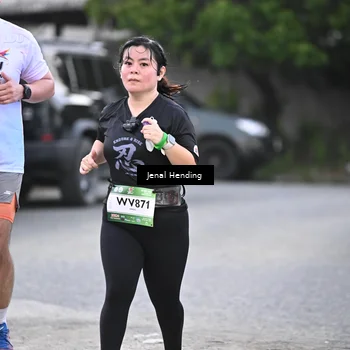 Runner Photo 7687921