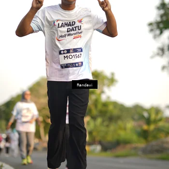Runner Photo 7687946