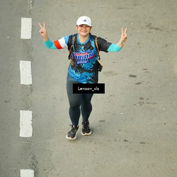Runner Photo 7687959