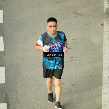 Runner Photo 7687963