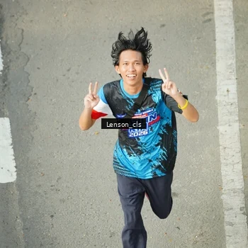 Runner Photo 7687970