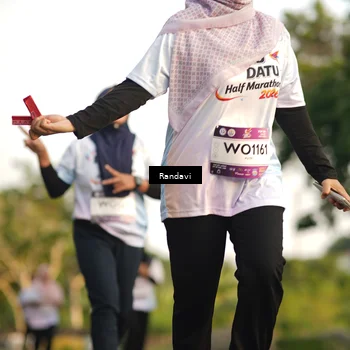 Runner Photo 7687971