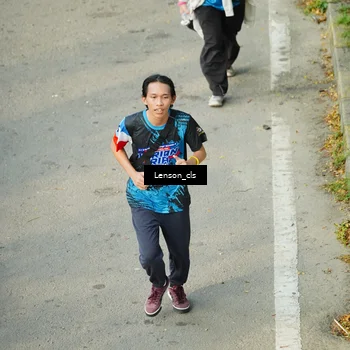 Runner Photo 7687972