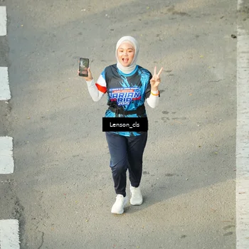 Runner Photo 7687975