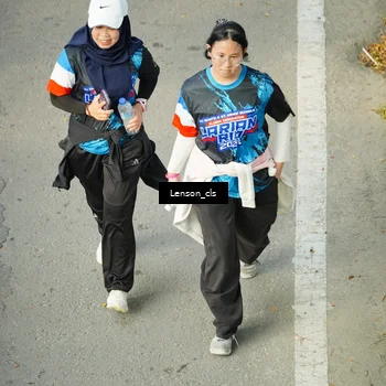 Runner Photo 7687976
