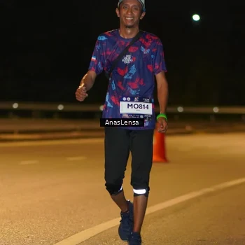 Runner Photo 7687990