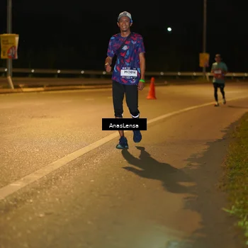 Runner Photo 7687996