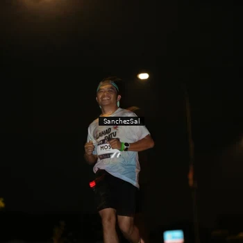 Runner Photo 7687999