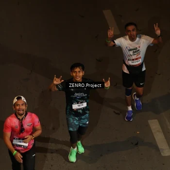 Runner Photo 7688001