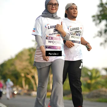 Runner Photo 7688014