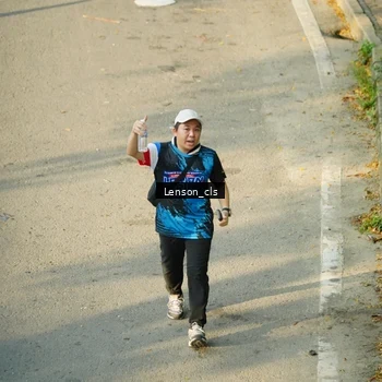 Runner Photo 7688040