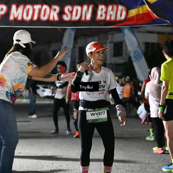 Runner Photo 7688064