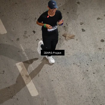 Runner Photo 7688081