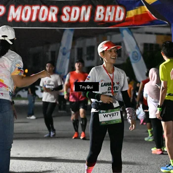 Runner Photo 7688104