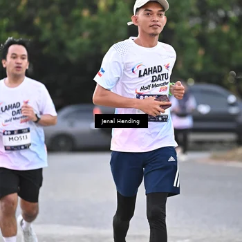 Runner Photo 7688145