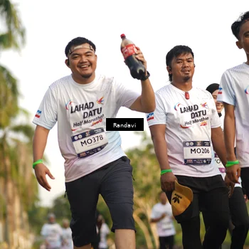 Runner Photo 7688173