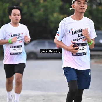 Runner Photo 7688185