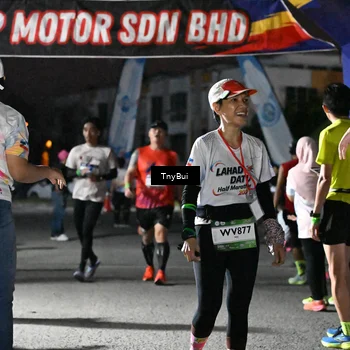 Runner Photo 7688202