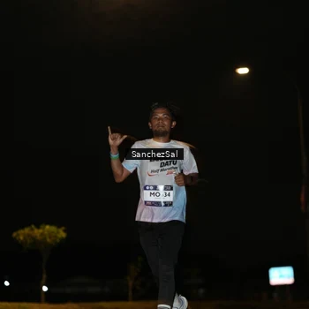 Runner Photo 7688233