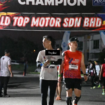 Runner Photo 7688244