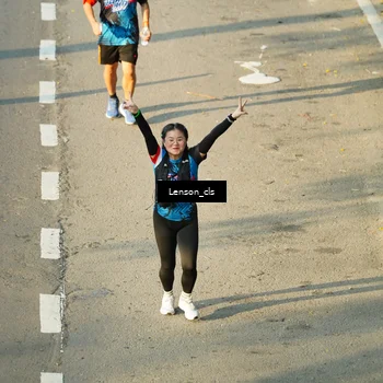 Runner Photo 7688246