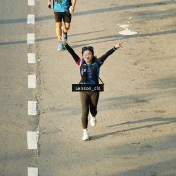 Runner Photo 7688258