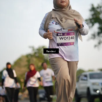 Runner Photo 7688268