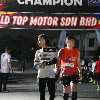 Runner Photo 7688296