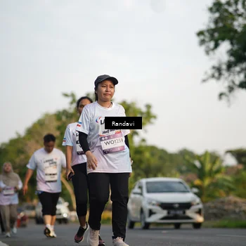 Runner Photo 7688315