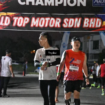Runner Photo 7688322