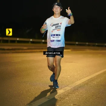Runner Photo 7688324