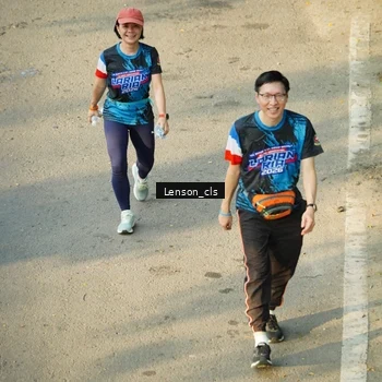 Runner Photo 7688345