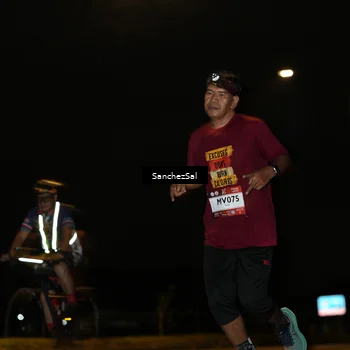 Runner Photo 7688352